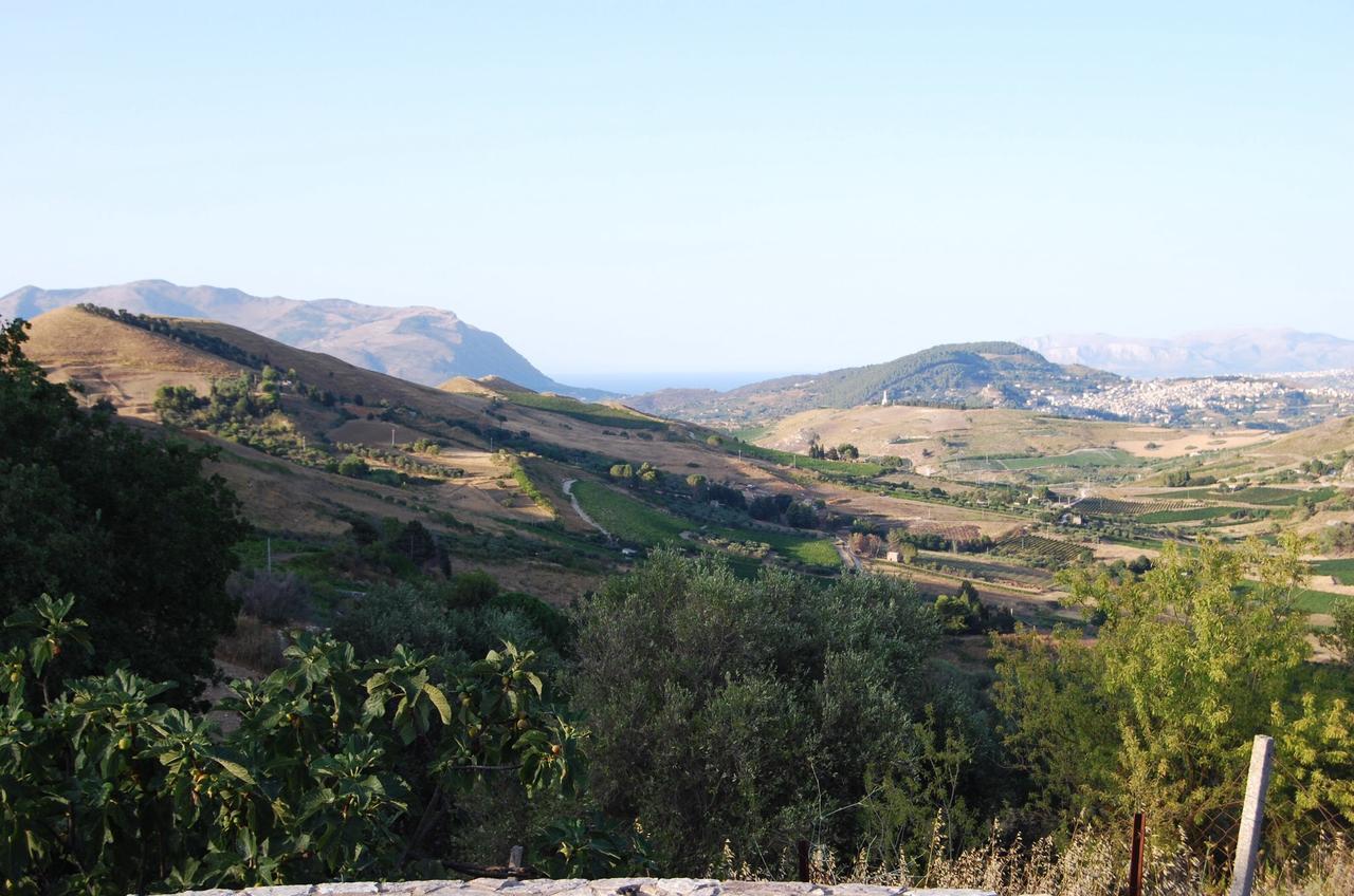 In Sicilia Da Ciro Bed & Breakfast Vita Екстериор снимка